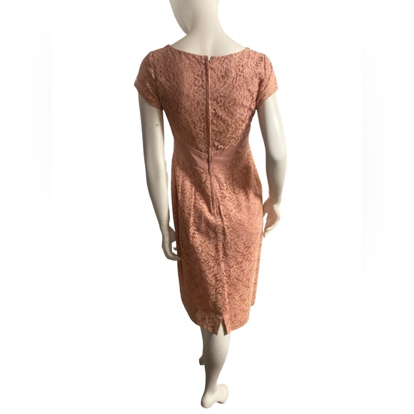 Ferman O Grady’s 40s/50s Wiggle Lace Dress with Bow Detail - Picture 4 of 7
